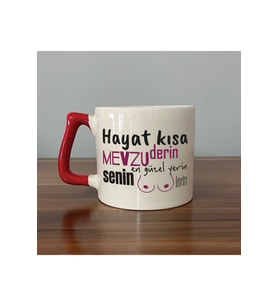 Senin En Güzel Yerin Memelerin Baskılı Kırmızı Kulplu Prime Kupa - Komik Hediye Bardak Fincan Mug