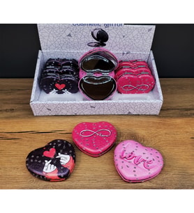 Kalpli Love Tasarımlı Cep Aynası (Çok Renkli)