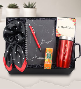 Kişiye Özel Mermer Desenli Defter & Gümüş Renk Detaylı Kırmızı Tükenmez Kalem & 280 ML Kulplu Kırmızı Çelik Termos & Kırmızı Siyah Renk Puantiyeli Fular & Eyüp Sabri Tuncer Mini Kolonya  Hediye Seti