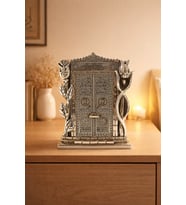 Kâbe Kapısı Figürü – Silver Renk Dekoratif Biblo  Manevi ve Anlamlı Hediye 25 cm