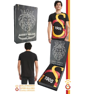 Galatasaray Orijinal Lisanslı Büyük Logolu T-Shirt Kişiye Özel Hediyelik Ahşap Kutulu (Siyah)