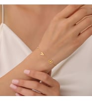 925 Ayar Gümüş Yonca Harf ve Taşlı Şans Bileklik (Gold)