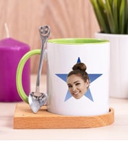 Kişiye Özel Mavi Yıldız Kafa Fotoğraflı Ahşap Altlıklı Yeşil Kupa Bardak