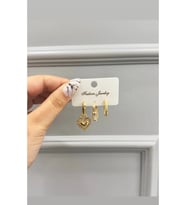 KALPLİ ve DÜZ ÜÇLÜ ZİRKON KÜPE (Gold)