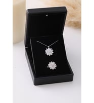 Işıklı Kutulu Gümüş Mulan Çiçeği Kolye & Yüzük Seti - 925 Ayar Gümüş Set