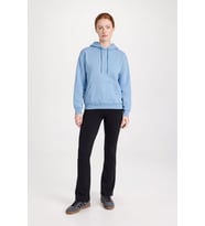 Kadın Kapüşonlu Cepli Yazı Baskılı Mavi Sweatshirt