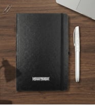 Kişiye Özel İsim Baskılı Defter & İsme Özel Gümüş Renk Roller Kalem (Siyah)