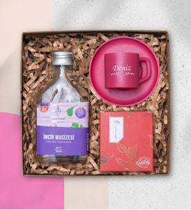 Kişiye Özel Fuşya Renk Fincan, Türk Kahvesi , 200ML İncir Kolonyası,  Hediye Seti 