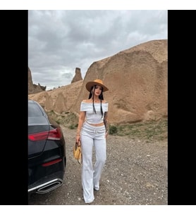 Madonna yaka bol paça pantolonlu takım