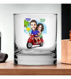 Kişiye Özel Gezgin Aşıklar Karikatürlü Viski Kadehi