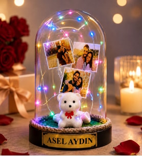 Kişiye Özel 3 Fotoğraflı ve Yazılı Renkli LED Işıklı Beyaz Ayıcık Biblolu Fanus