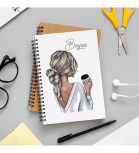 Kız Karakter Tasarımlı Defter Kişiye Özel