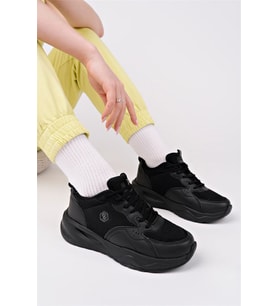 KADIN SİYAH ORTOPEDİK SNEAKER AYAKKABI