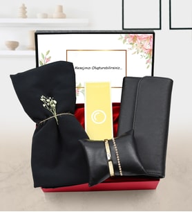 Kişiye Özel Kutusunda Siyah Kadın Cüzdan & Siyah Renk Pamuk Caz Şal & Bargello Kadın Parfümü & Gold Renk Çelik Kelepçe Bileklik & Gold Renk Su Yolu Bileklik Hediye Set (Model 2)