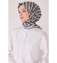 Belli Tivil İpek Eşarp 4052-05 Beyaz Karışık Desen