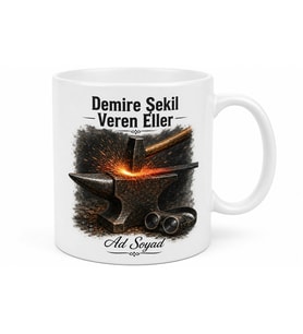 Demir Doğrama Ustasına Örs Üzerinde Dövme Kıvılcımlar Kaynak Gözlüğü Demir Sanatı Kupa Hediye