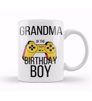 Grandma of the Birthday Boy Matching Video Game Birthday Kupa Bardak Porselen