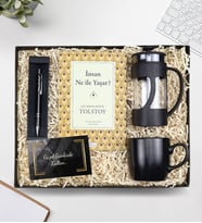 Kişiye Özel Gümüş Renk Detaylı Siyah Tükenmez Kalem & Siyah French Press & Siyah Kupa & İnsan Ne İle Yaşar Kitap Hediye Seti
