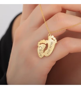 Kişiye Özel 925 Ayar Gümüş Zarif Bebek Ayak İzi Detaylı İsim Tarih Kolye (Gold)