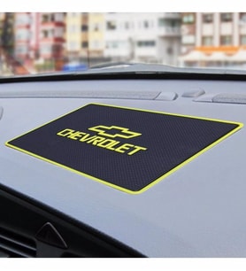 Chevrolet Cruze torpido üstü aksesuar araç markalı logo telefon anahtarlık tutucu