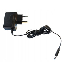 Amigo 9V 0.6A Modem ve Arduino Uyumlu Plastik Kasa Priz Tipi Adaptör AMS195-0900600FV