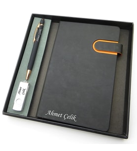 Signator® Codex  N298 Kişiye Özel Defterli Set - İsme Özel Siyah Kalem + İsme Özel Siyah Defter + İsme Özel 32 GB USB Bellek İsme Özel Kutusunda Hediyelik Set (Karışık)