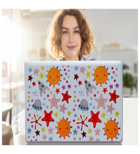 DEFTER STİCKER,LAPTOP STİCKER  UZAYLI DESENLİ PVC 70X50X0,5CM