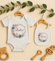 Pia Baby Premium %100 Pamuk İsme Özel Organik Baskılı Çıtçıtlı Bebek Body Ve Önlük 5029-20 (Ekru)