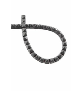 Hematit Doğal Taş Mat Gri Piramit Kesim 6x6mm Dizi [AA]