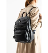 Vegan Deri Kadın Sırt Çantası 35*25 Cm Yağmur İtici Kumaş Mega Bag Günlük Kullanıma Uygun