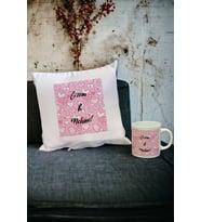Kalp Tasarımlı Kupa Bardak ve Yastık Set (Beyaz)