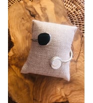 murastonesilver siyah turmalin ve yılancık doğal taşından tasarlanmış siyah renkli kadın gümüş bilezik