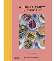 A House Party In Tuscany (Krem)