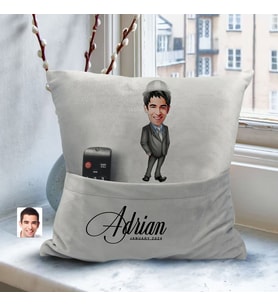 BK Gift Kişiye Özel Mühendis Karikatür Tasarımlı Organizer Kumanda ve Atıştırmalık Cepli Gri Kırlent Yastık- 1 Arkadaşa Hediye, Cepli Yastık