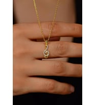 Zirkon Taşlı Gold Sol Anahtarı Minimal Gümüş Kolye