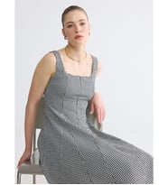 LCW Comfort Siyah Kare Yaka Ekose Belden Oturtmalı Elbise