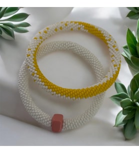Chibeads Sarı Pembe Boncuklu ve Sarı Beyaz Desenli ikili Boncuk Bileklik