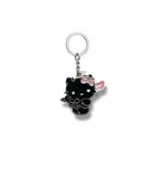 Siyah Hello Kitty Figürlü Anahtarlık – Gotik Sevimli Aksesuar
