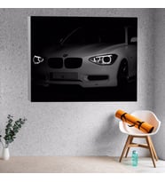 Siyah Arka Fonlu Beyaz Bmw Araba Dekoratif Kanvas Tablo