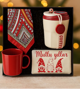Mutlu Yıllar Yeni Yıl Hediye Seti – Kupa, Dereceli Termos Bardak, Fular & Bez Çanta (Kırmızı)