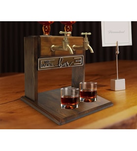 BK Gift Kişiye Özel Kabartma İsimli Çift Musluklu Doğal Ahşap Viski Standı, İçki Standı, Doğum Günü Hediyesi, Ev Hediyesi, Erkek Hediye-37