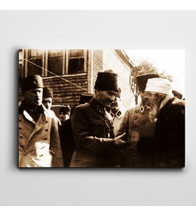Atatürk Vatandaşla Sohbet Ederken Kanvas Tablo