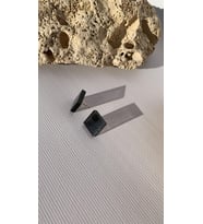 Parlak Füme Renkli Orta Boy Kare Şekil Gold Aksesuarlı Epoksi Küpe El Yapımı Hediyelik