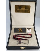 Ateş Kehribar Tesbih – Kişiye Özel Kare Kutu – Harfli Çift Püskül – El İşçiliği - Kehribar (Kırmızı-Siyah)