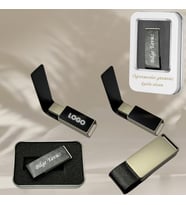 KİŞİYE ÖZEL İSİM BASKILI 32GB KUTULU DERİ KAPAKLI BEYAZ IŞIKLI FLAŞ BELLEK