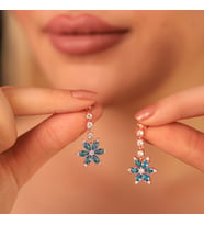 925 Ayar Gümüş Aquamarine Taşlı Kamelya Küpe