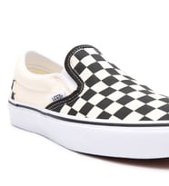 UA Classic Slip-On (Beyaz-Siyah)