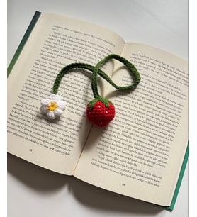 Çilek Amigurumi Örgü Kitap Ayracı,Kitap Aksesuarı,Kitap Severler için Hediye