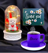 İsimli Mor Renkli Kahve Fincanı ve Led Işıklı Tasarım Fanus ve  Kişiye Özel Hediye Seti (Model 3)