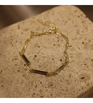 Kişiye Özel 925 Ayar Gümüş Şık Tasarım Çift İsim Tarih Ataç Model Bileklik (Gold)